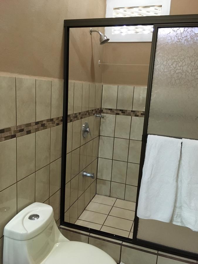 Hotel Hacienda El Rodeo Vueltas Ngoại thất bức ảnh